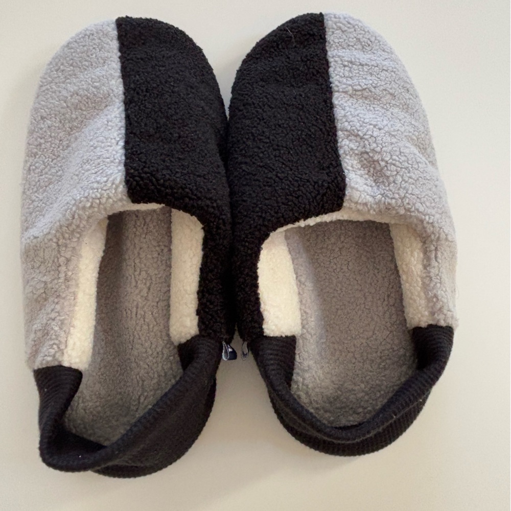 Brooklinen - Men’s Faux Shearling Slippers (L)